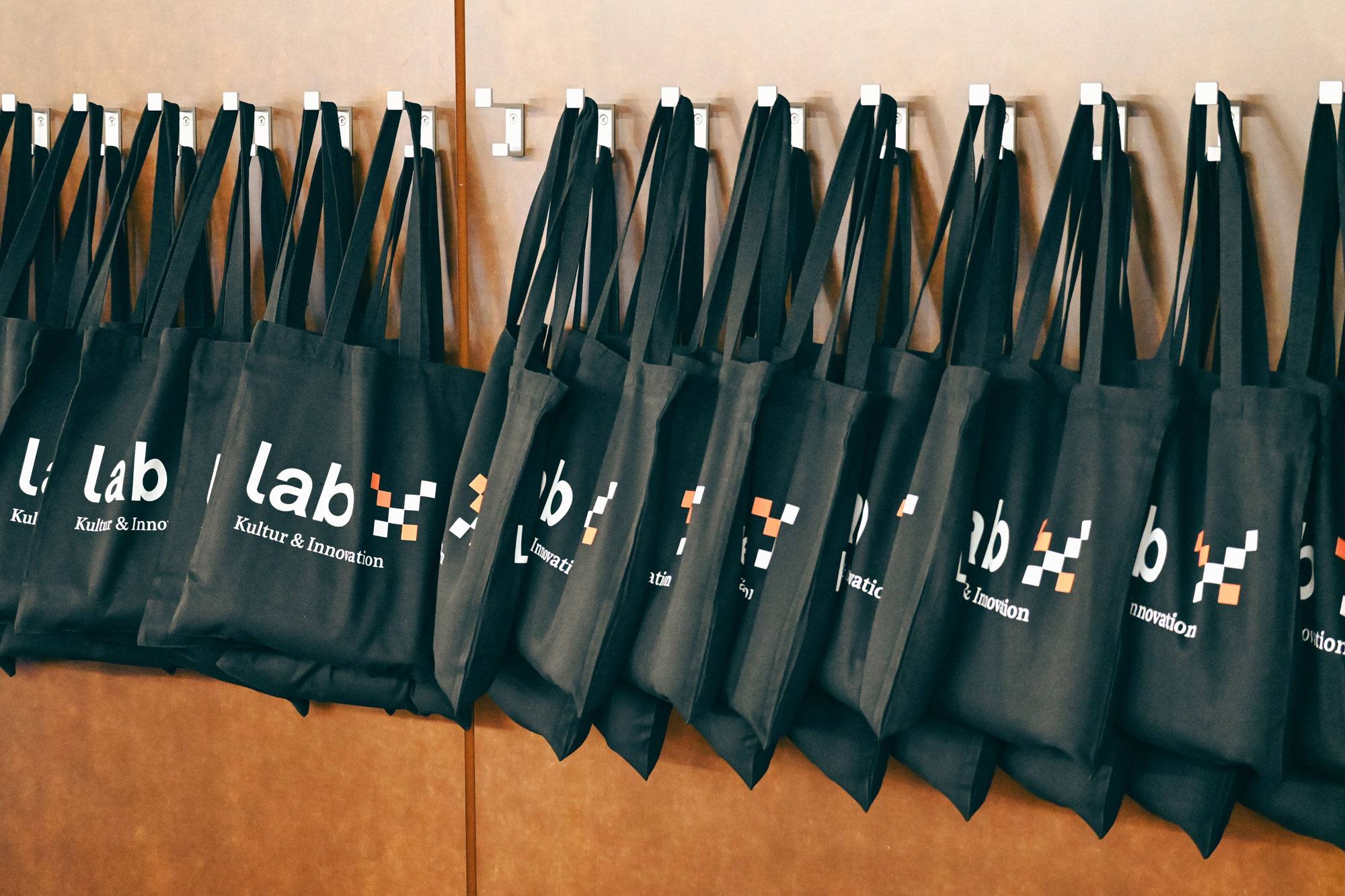 IBG Gruppe: LabX-Taschen