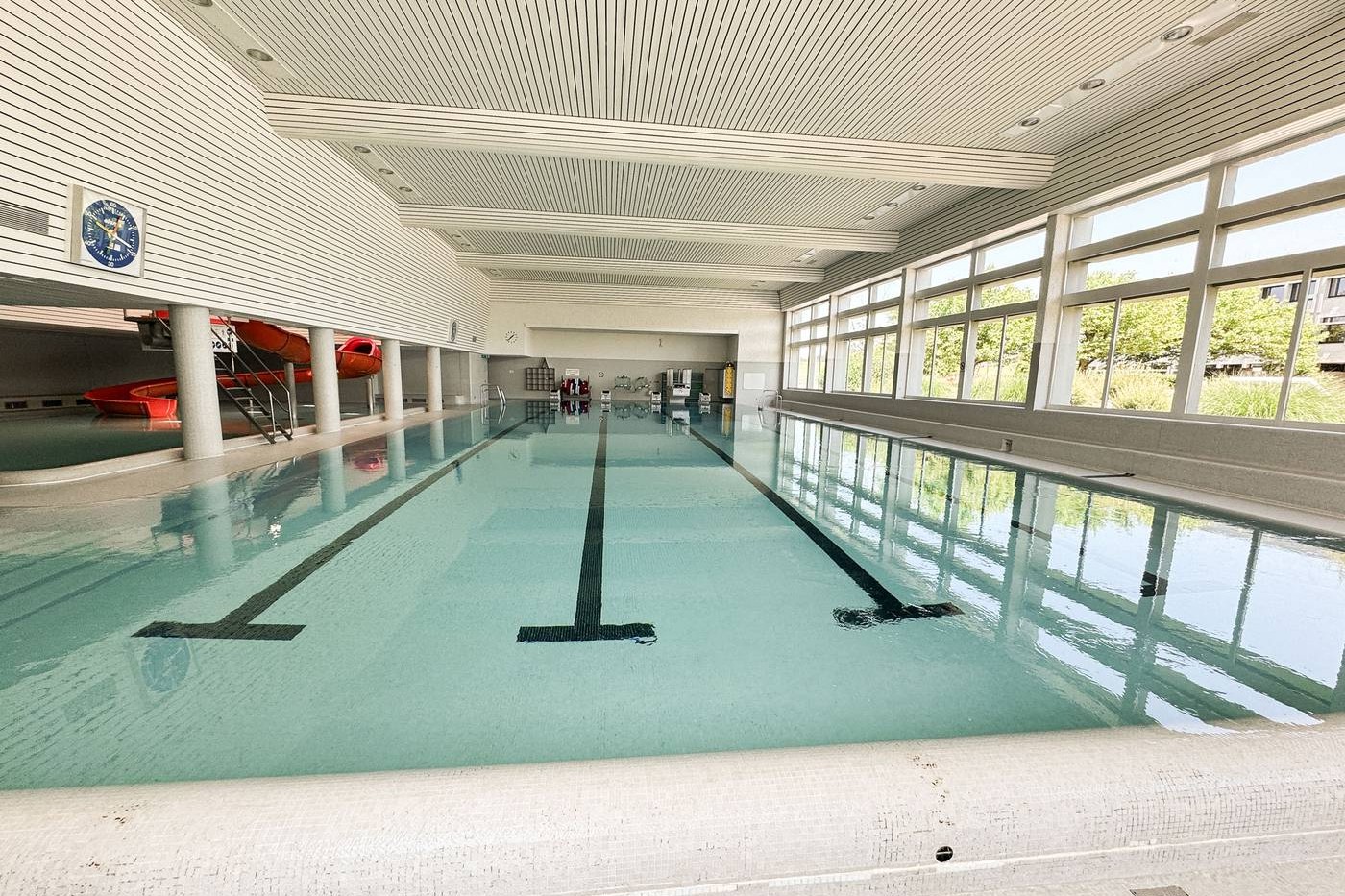 Talentpool: Schwimmbecken im Hallenbad Rosenau