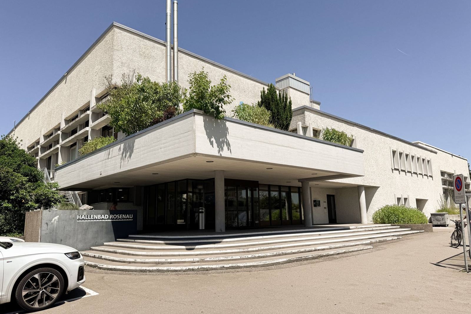 Talentpool: ehemaliges Hallenbad Rosenau in Gossau, Aussenansicht